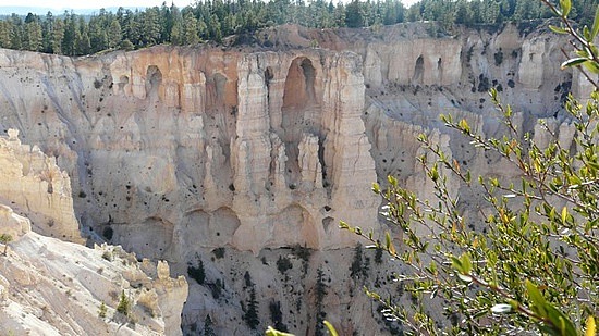 The Grottos at Paria View Point