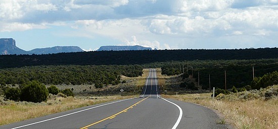 Road Between Chinle & Tsaile