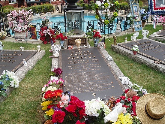 Elvis' Grave