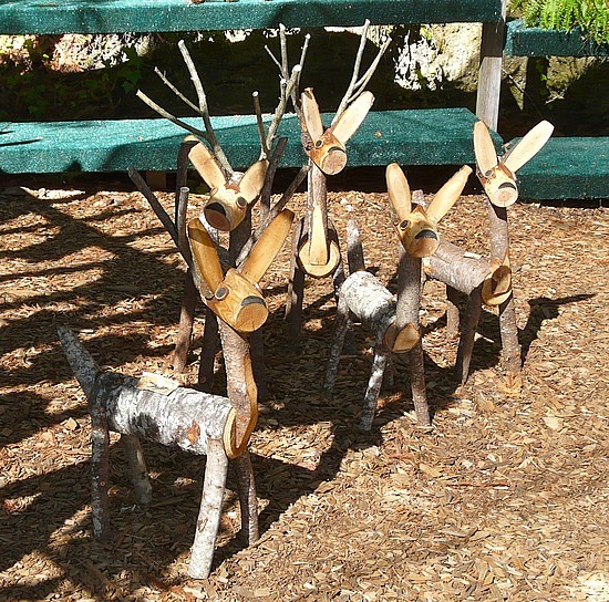 Log deer. Or things